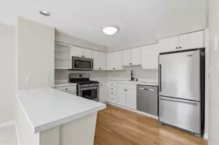 2643 Hunters Point Dr, Pittsburgh, PA 15090 - Photo 9