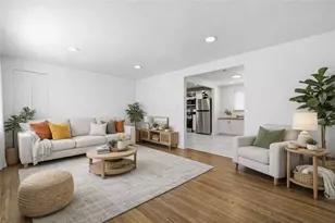 116 Lilmont Dr, Pittsburgh, PA 15218 - Photo 3