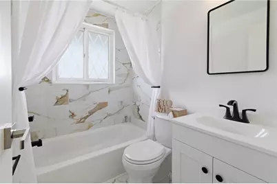 116 Lilmont Dr, Pittsburgh, PA 15218 - Photo 15