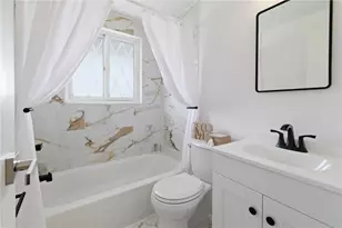 116 Lilmont Dr, Pittsburgh, PA 15218 - Photo 15