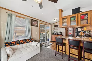 300 Clubhouse Dr, Donegal, PA 15628 - Photo 5