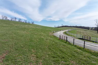 560 Old Hickory Ridge Rd, Chartiers, PA 15301 - Photo 11