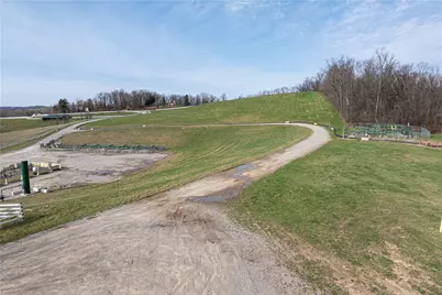 560 Old Hickory Ridge Rd, Chartiers, PA 15301 - Photo 7