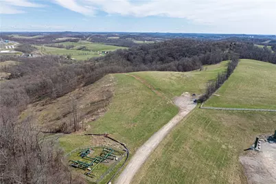 560 Old Hickory Ridge Rd, Chartiers, PA 15301 - Photo 17