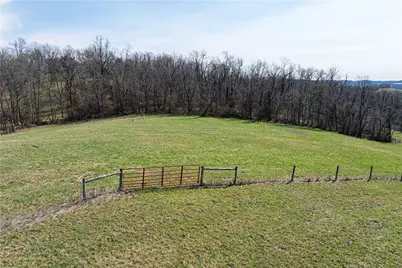 560 Old Hickory Ridge Rd, Chartiers, PA 15301 - Photo 23