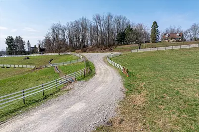 560 Old Hickory Ridge Rd, Chartiers, PA 15301 - Photo 15