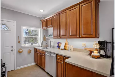 6323 Morrowfield Ave, Pittsburgh, PA 15217 - Photo 15