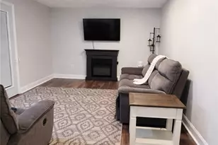 900 Glenwood Ct, Cranberry Township, PA 16066 - Photo 11