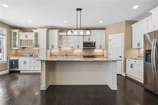 883 Hearthstone Cir, Hempfield Township, PA 15601 - Photo 11