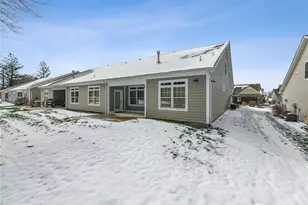 883 Hearthstone Cir, Hempfield Township, PA 15601 - Photo 37