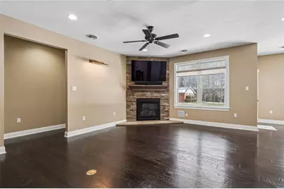 883 Hearthstone Circle, Hempfield Township, PA 15601 - Photo 9