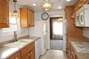 478 Cecil-Henderson Rd, Cecil, PA 15321 - Photo 5