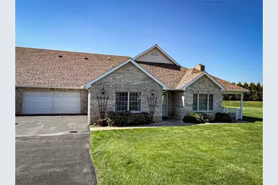 104 Woodhawk Ln, Franklin Township, PA 16001 - Photo 3