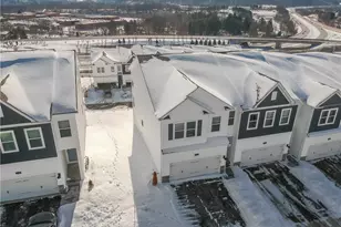 122 Scotland Ln, Harmony Boro, PA 16037 - Photo 3