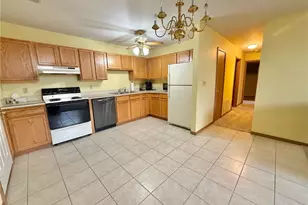 427 Jennie Ln, Union Township, PA 16101 - Photo 7