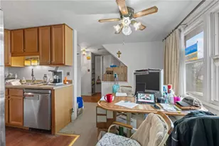 2545 Ashwood Ct, Economy, PA 15042 - Photo 9