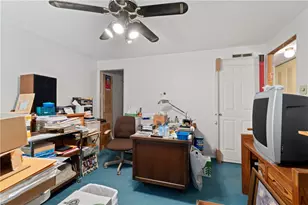 2545 Ashwood Ct, Economy, PA 15042 - Photo 17