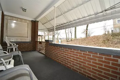 661 Margaret St, Pittsburgh, PA 15210 - Photo 3