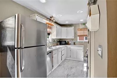 6094 Library Rd, Bethel Park, PA 15102 - Photo 11