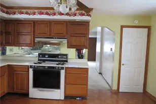 2888 Maple St, Bethel Park, PA 15102 - Photo 7