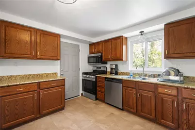 5579 Florida Avenue, Bethel Park, PA 15102 - Photo 9