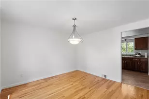 5579 Florida Ave, Bethel Park, PA 15102 - Photo 7