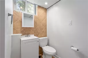 5579 Florida Ave, Bethel Park, PA 15102 - Photo 25