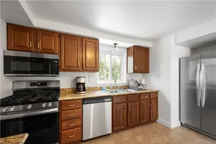 5579 Florida Ave, Bethel Park, PA 15102 - Photo 11