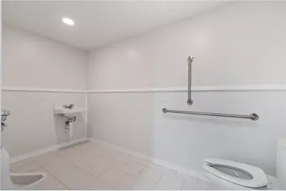 200 E 8th Ave #E, Homestead, PA 15120 - Photo 7