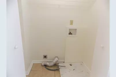 316 S Washington St. #B, Evans City, PA 16033 - Photo 11