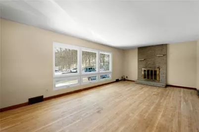 106 Sunset Dr, Bell Acres, PA 15143 - Photo 9