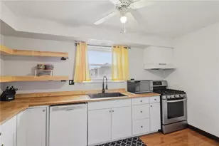 3129 Cheltenham Ct, Hampton, PA 15044 - Photo 5