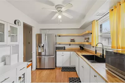 3129 Cheltenham Court, Hampton, PA 15044 - Photo 3