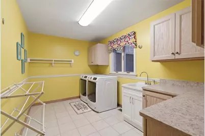 916 Burning Tree Dr, Elizabeth Twp/Boro, PA 15135 - Photo 23