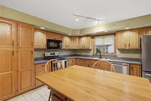 916 Burning Tree Dr, Elizabeth Twp/Boro, PA 15135 - Photo 17