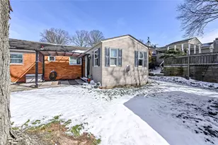 2361 Perricrest Dr, Banksville/Westwood, PA 15229 - Photo 37