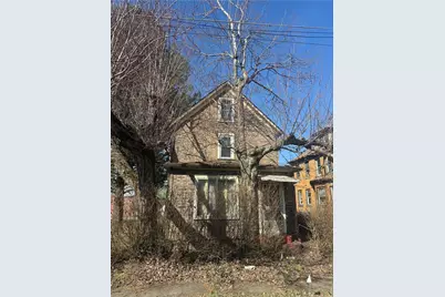 1046 Wallis Ave, Farrell, PA 16121 - Photo 1