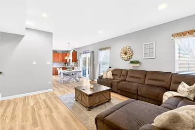 357 Greene Dr, Jefferson Hills, PA 15025 - Photo 9