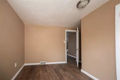 924 James St, Turtle Creek, PA 15145 - Photo 7