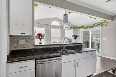 423 Labrador Ln, Jefferson Hills, PA 15025 - Photo 13