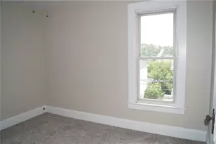 9 E Gaskill Ave, Jeannette, PA 15644 - Photo 17