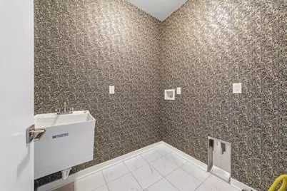 5575 Berlin Way, Pittsburgh, PA 15201 - Photo 29