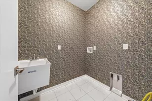 5575 Berlin Wy, Pittsburgh, PA 15201 - Photo 29