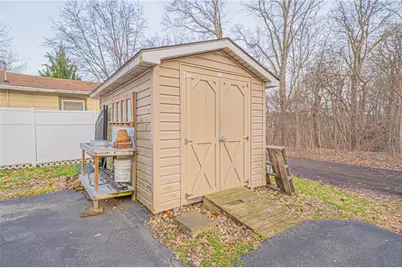 418 Boyles Ave, New Castle, PA 16101 - Photo 7