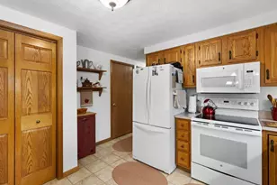 341 Patterson Ln, Rostraver, PA 15012 - Photo 11