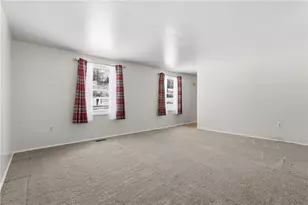 303 Macnab Dr, Moon/Crescent Twp, PA 15108 - Photo 17