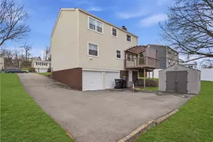 303 Macnab Dr, Moon/Crescent Twp, PA 15108 - Photo 39