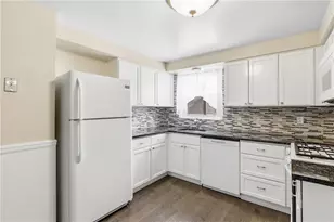 303 Macnab Dr, Moon/Crescent Twp, PA 15108 - Photo 9