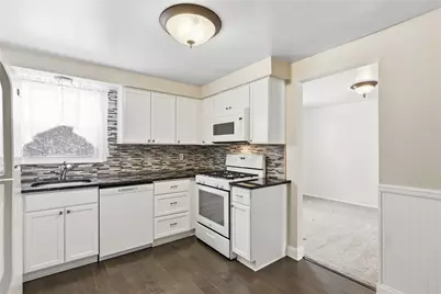 303 Macnab Dr, Moon/Crescent Twp, PA 15108 - Photo 11