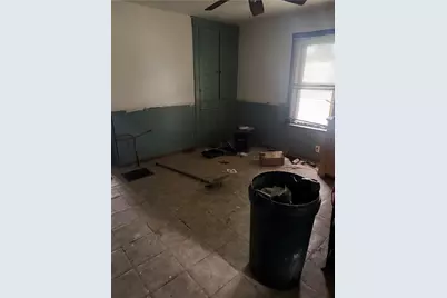 802 Wallis Ave, Farrell, PA 16121 - Photo 11